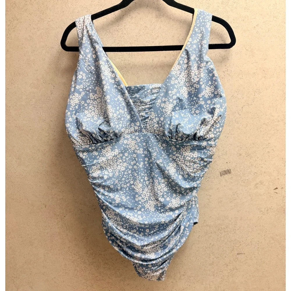 Lands End Plus Womens Size 20 Sun Blue Floral Ruched One Piece Swimsuit V-Neck